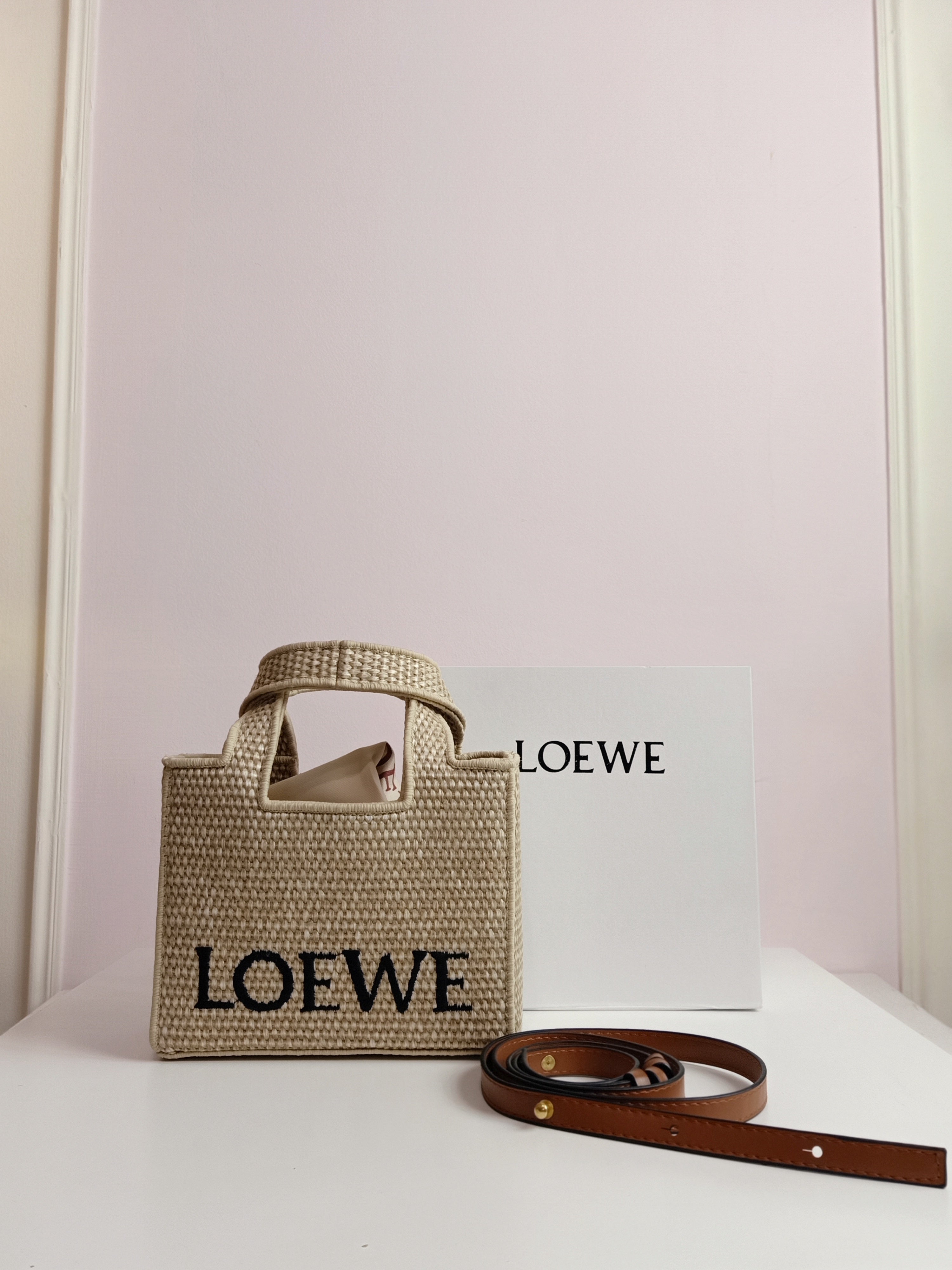 Loewe raffia small size beach bag