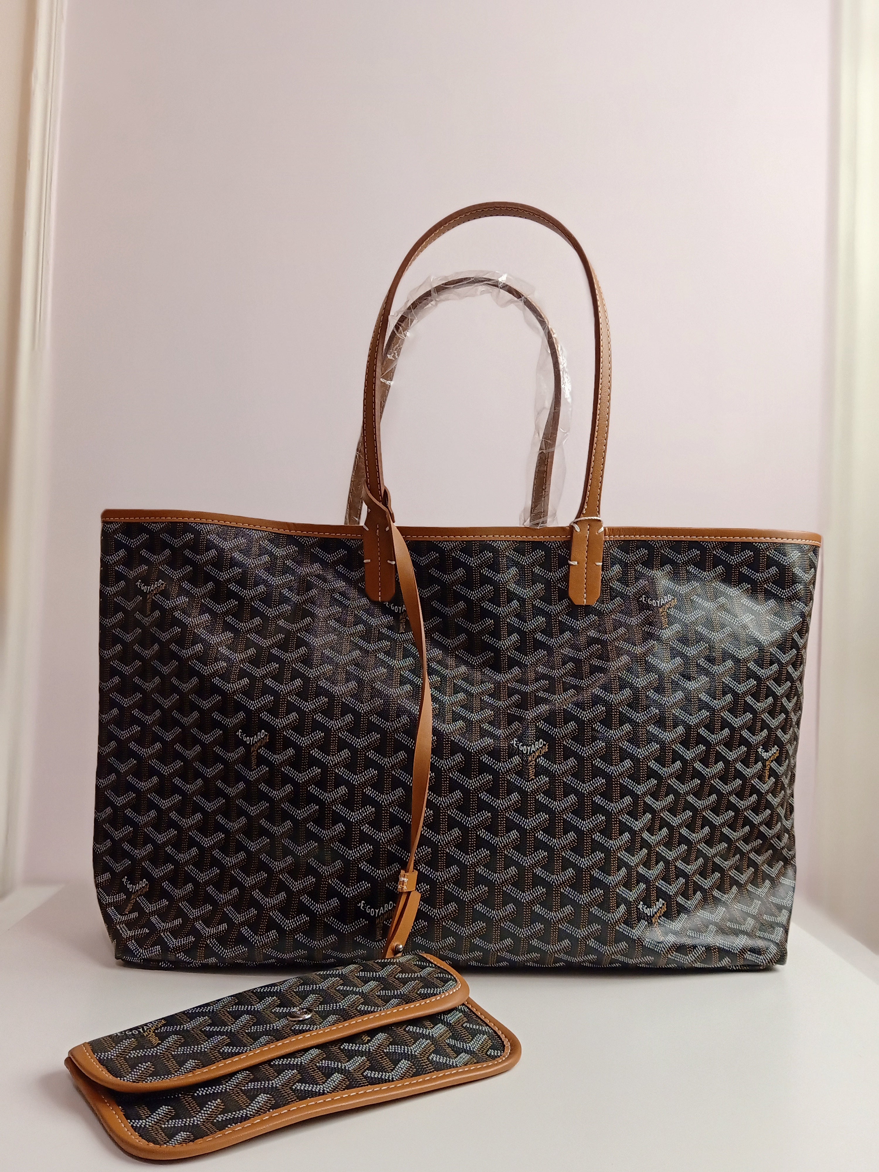 Goyard tote bag in black-camel