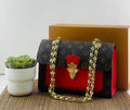Lv cross & shoulder
