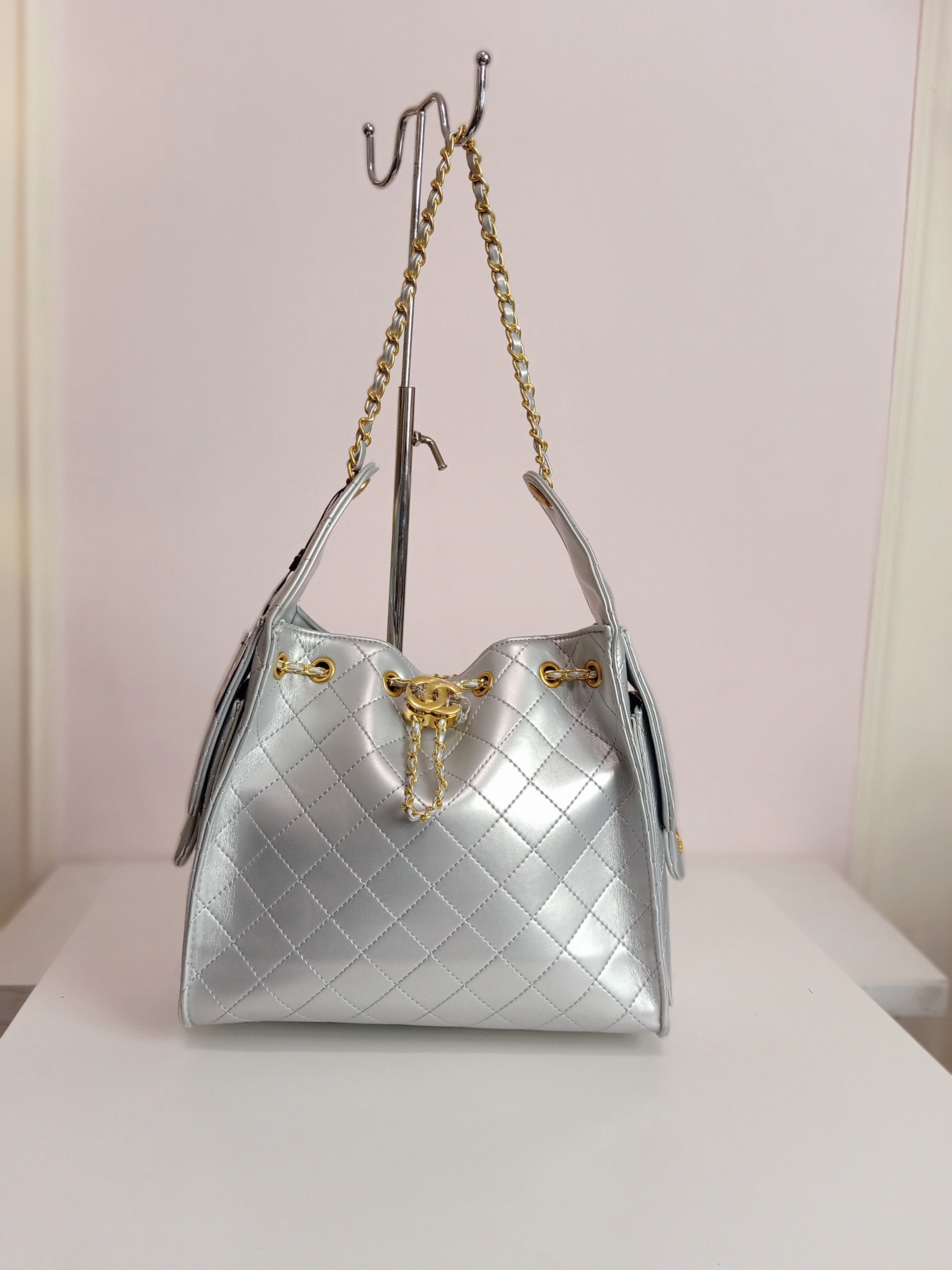 Chanel 25 medium size in silver