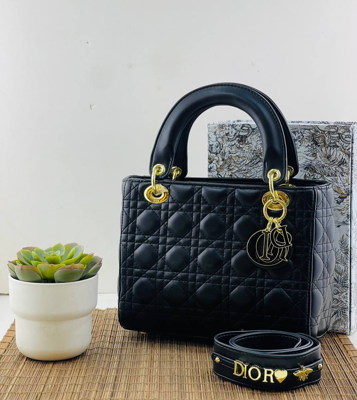 Lady Dior large size