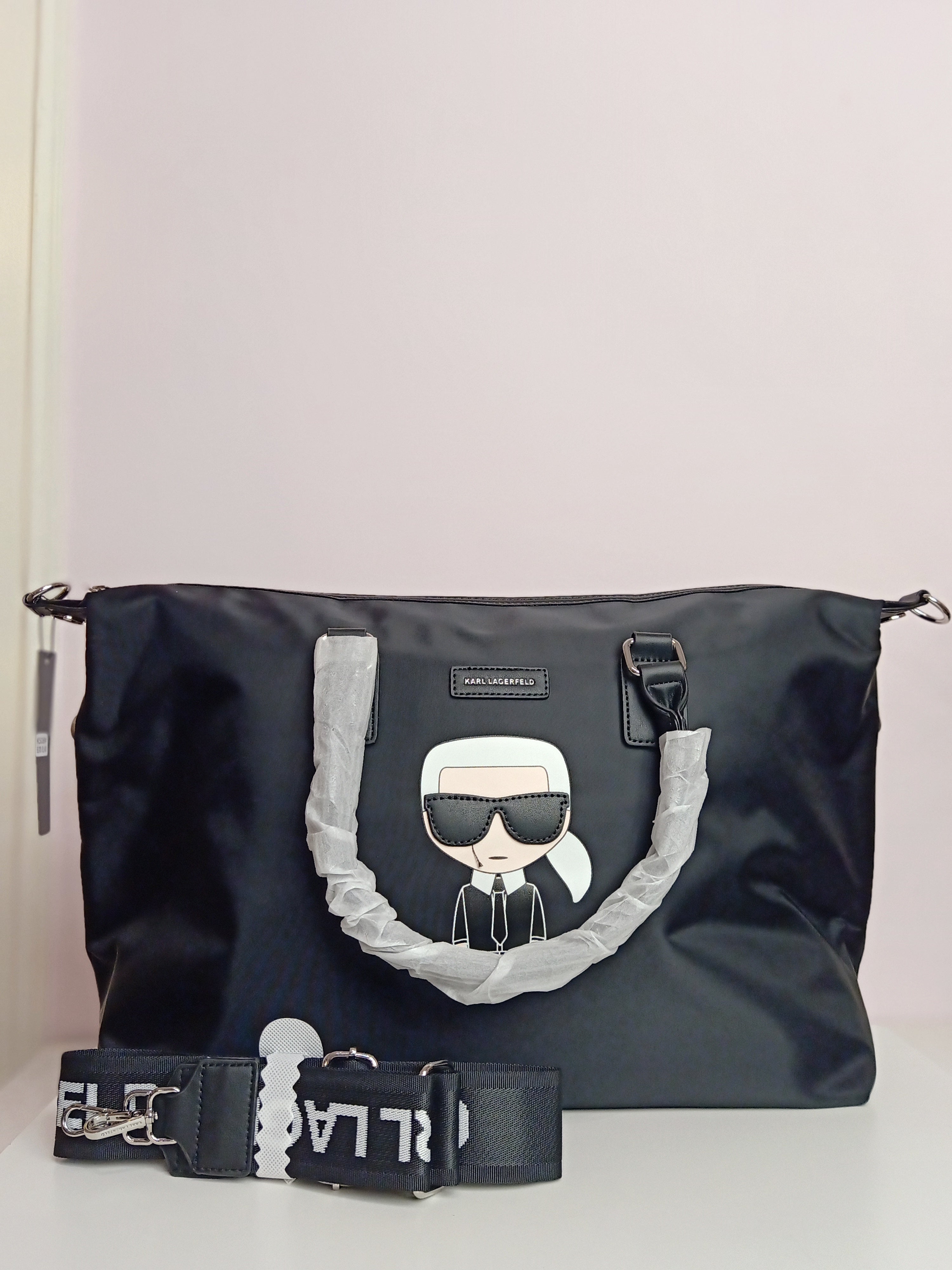 Karl duffle bag in black