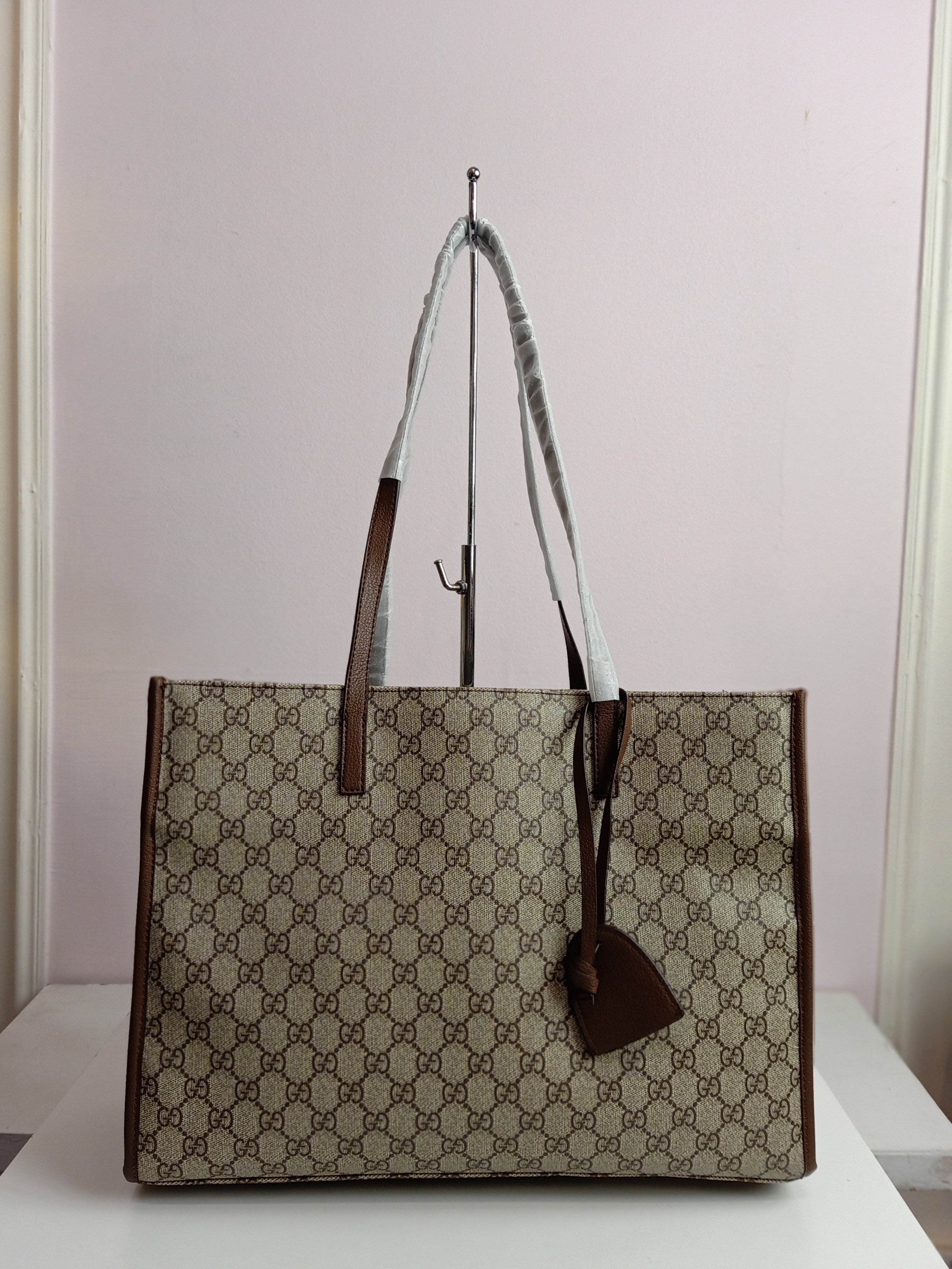 Gucci tote bag in brown