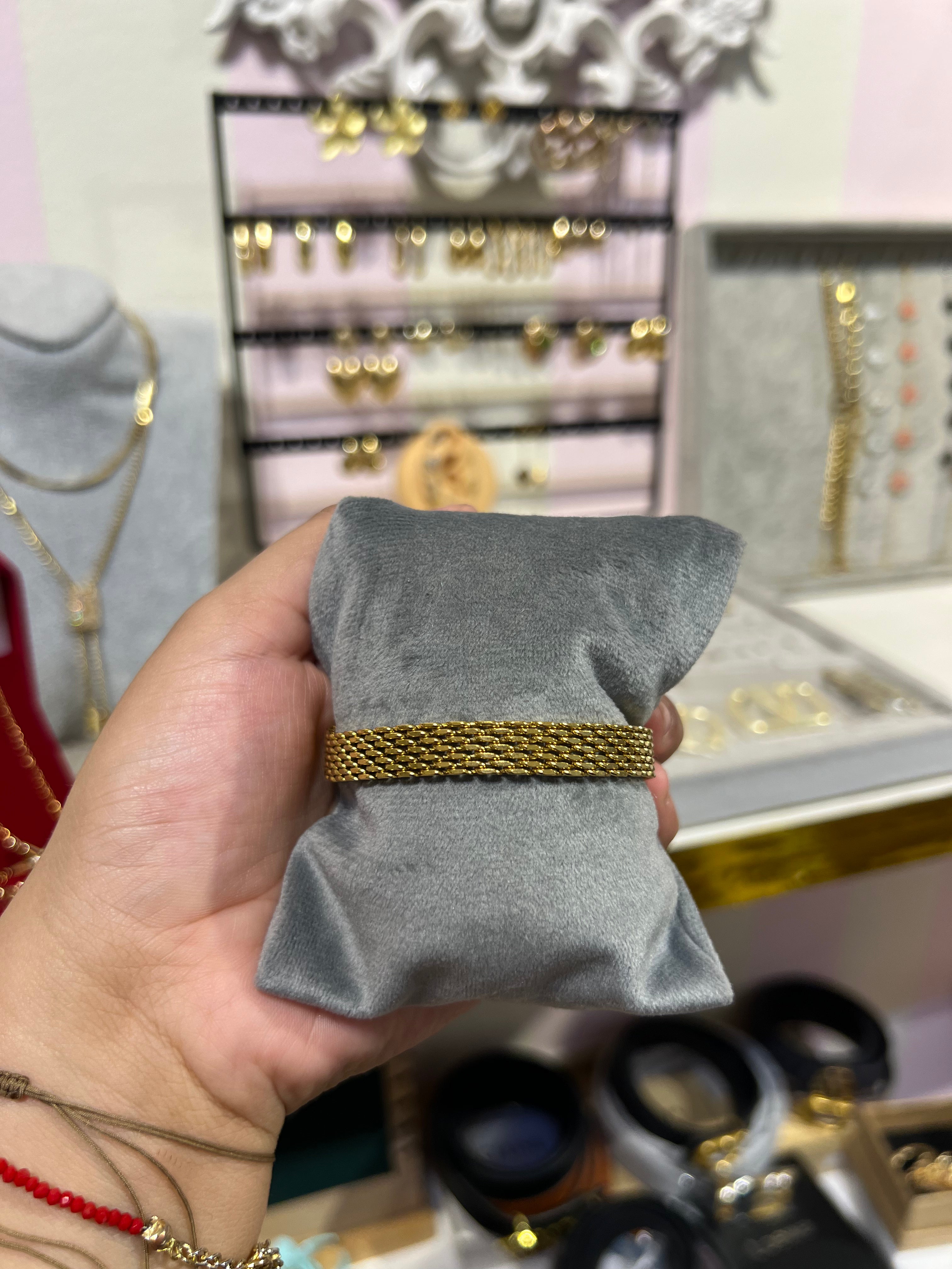 18 gold plated stainless steel bracelet