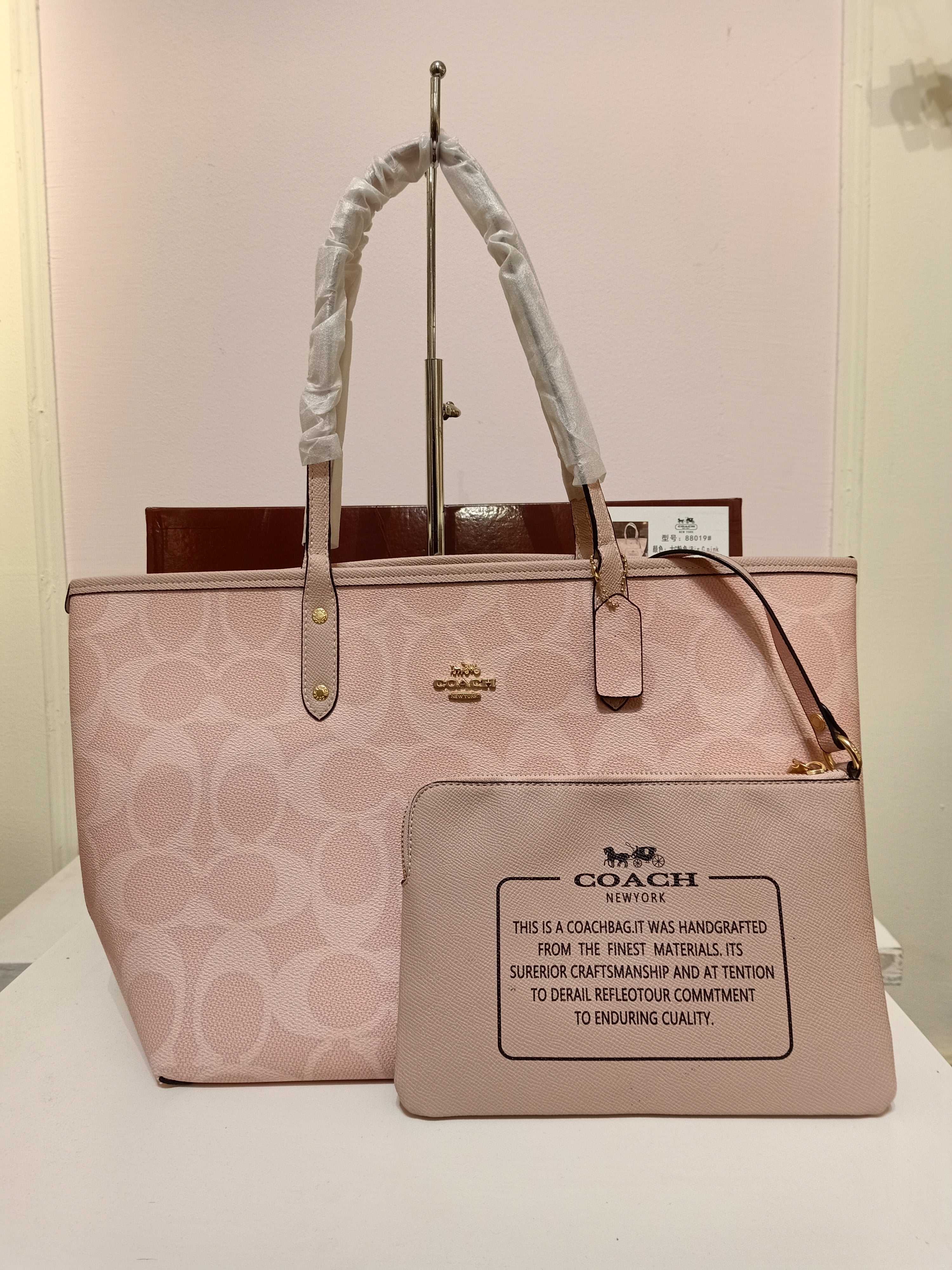 Coach tote bag in pink