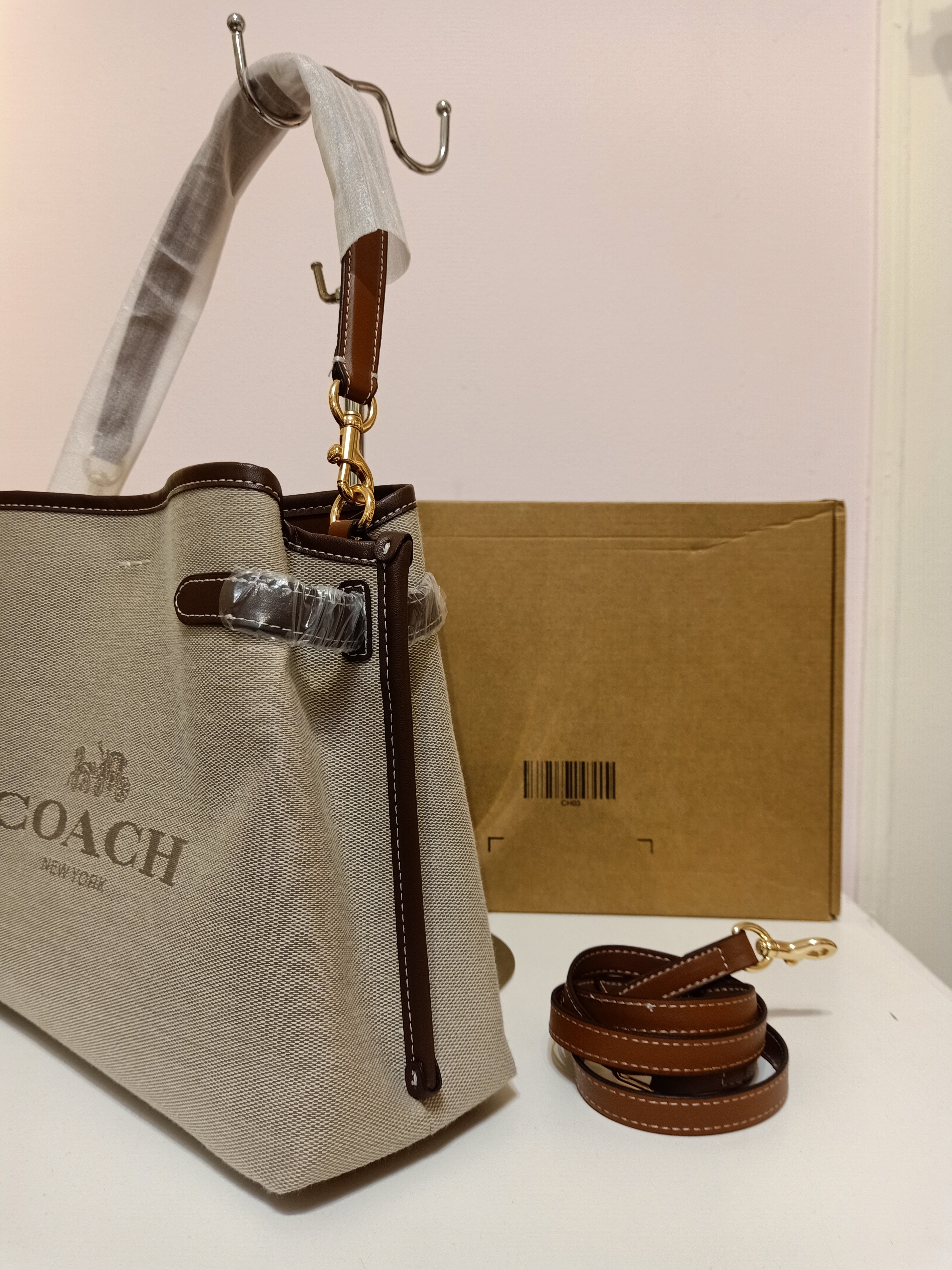 Coach bag in beige