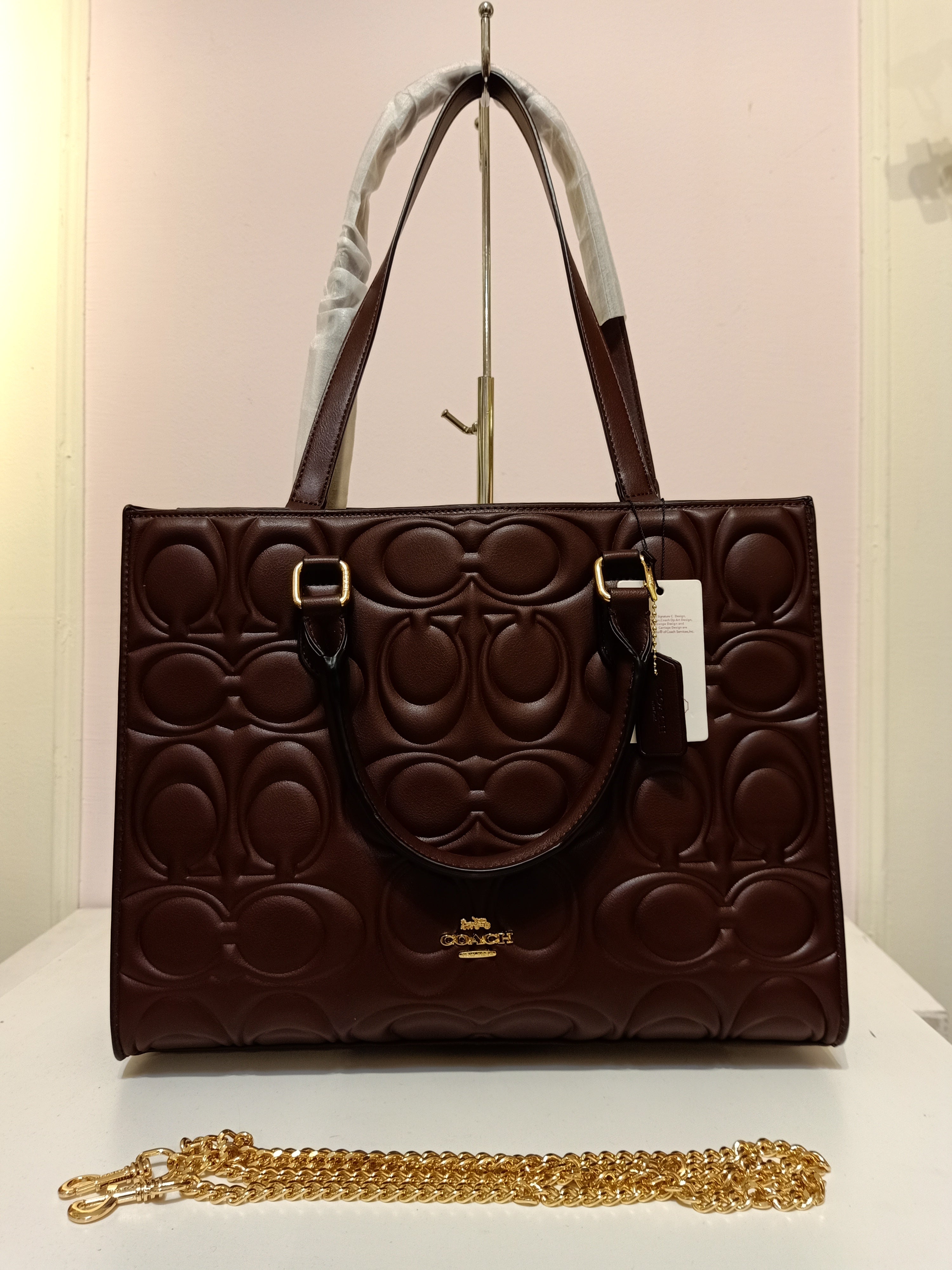 Coach tote bag in burgundy