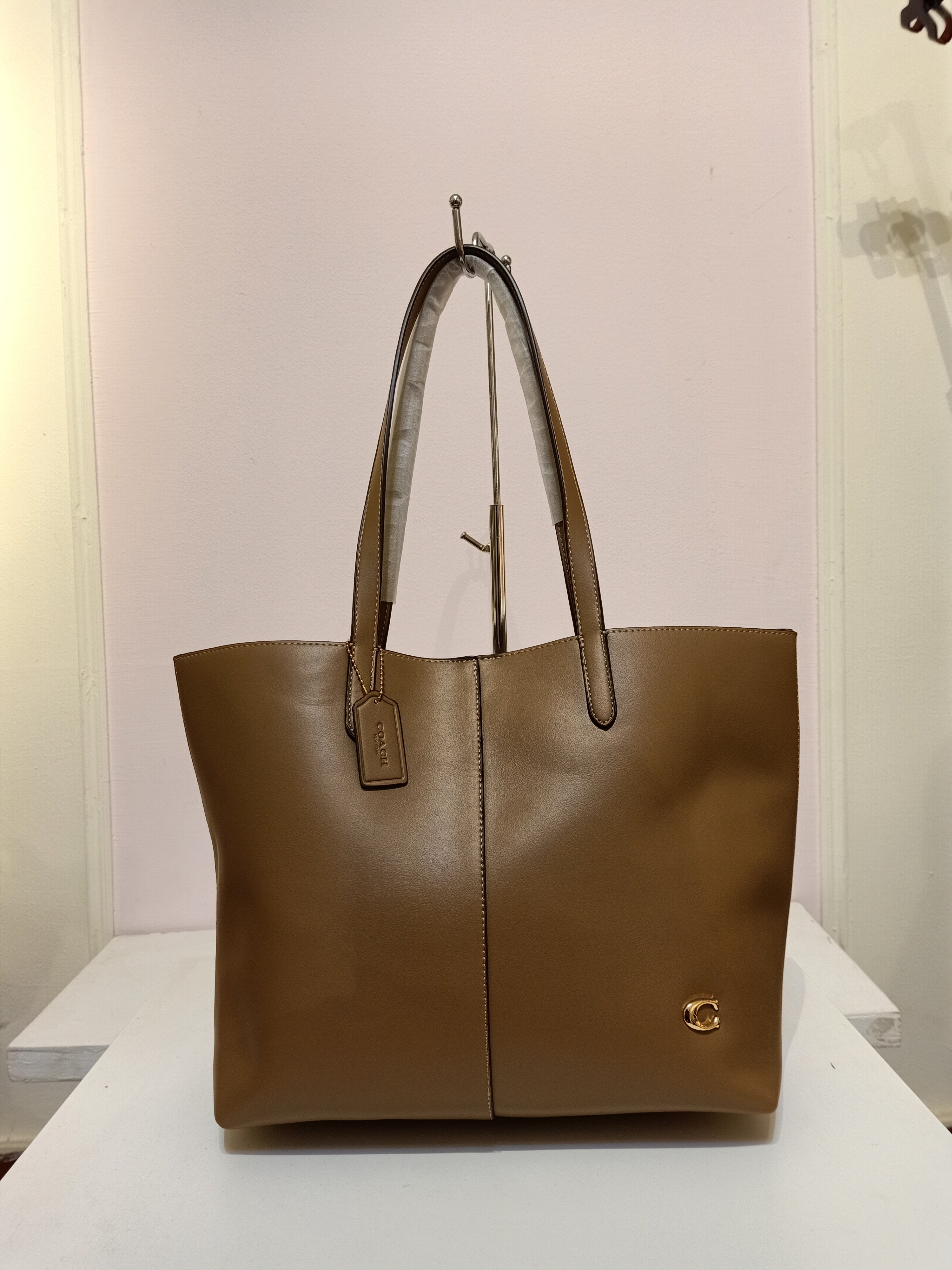 Coach tote bag in caffee