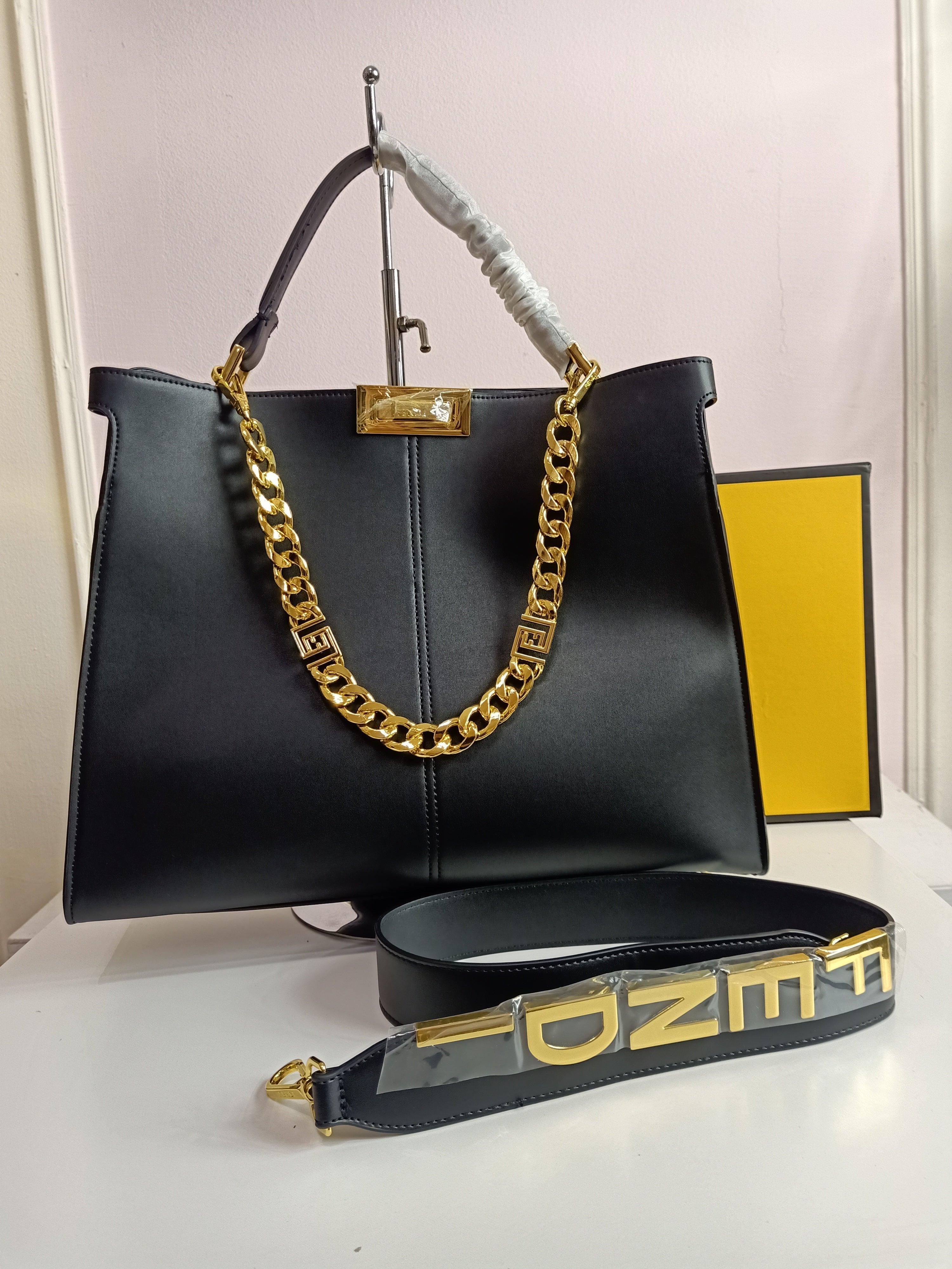 Fendi tote bag in black