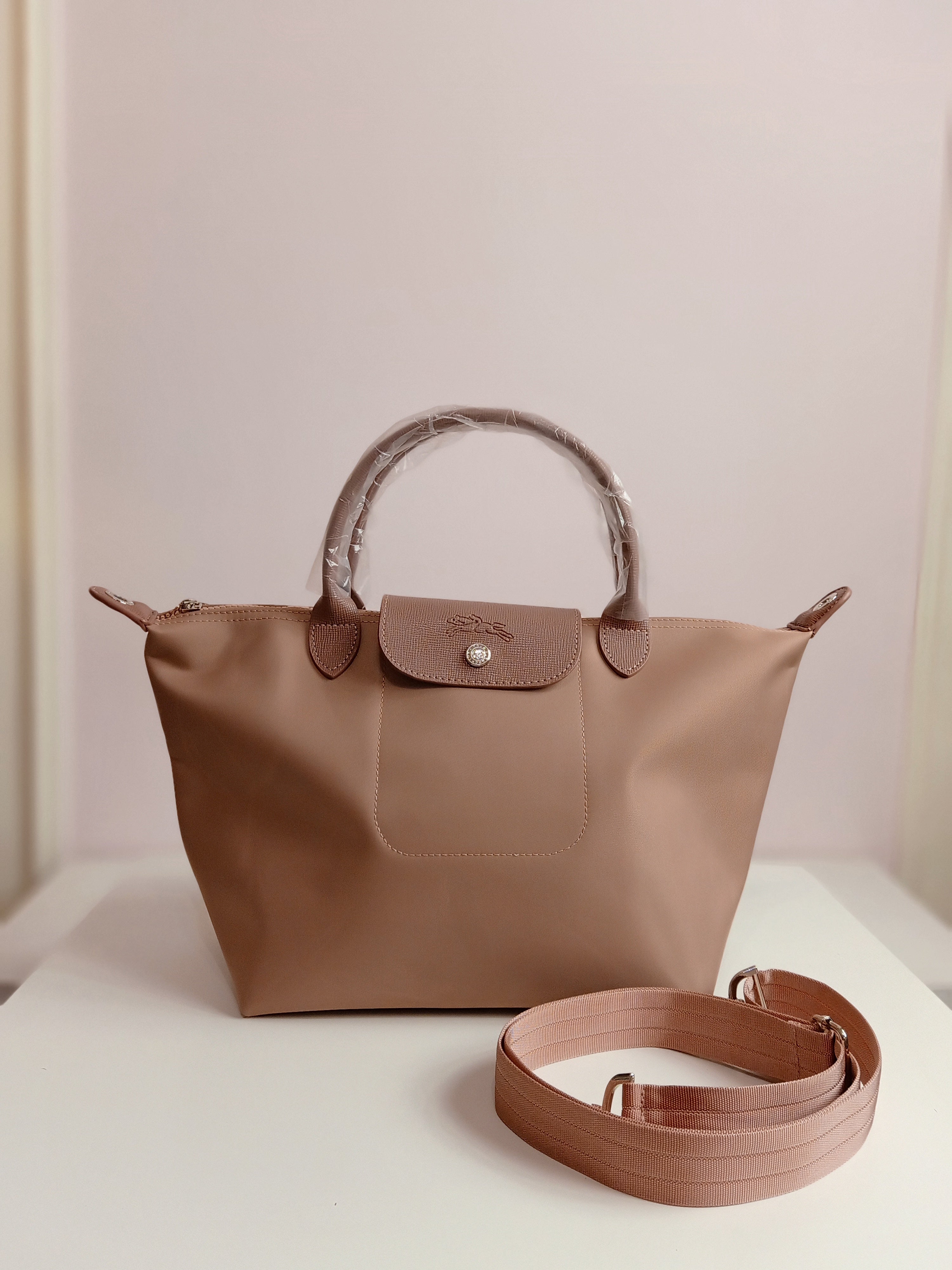 Longchamp medium size in nude