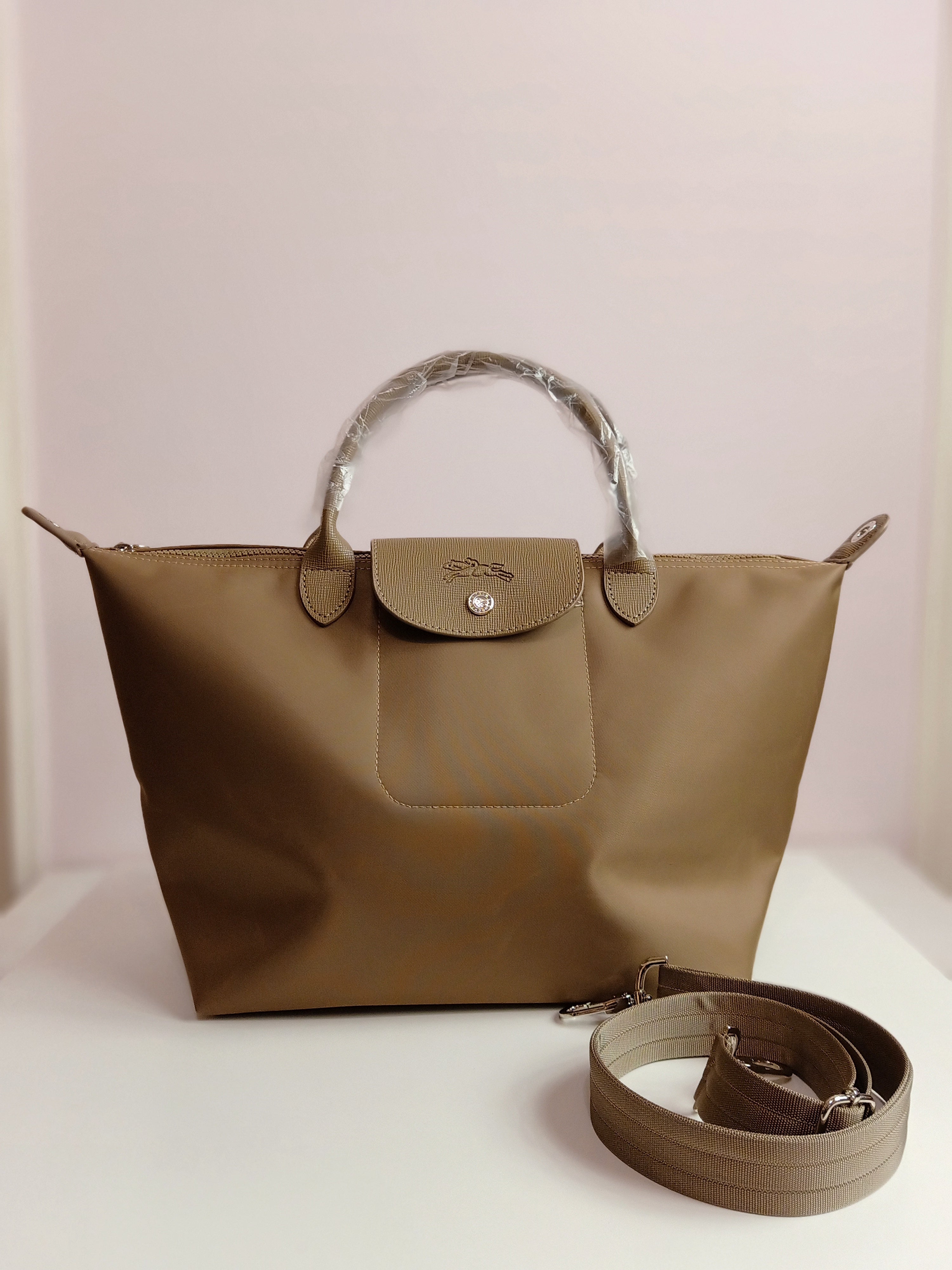 Longchamp large size in olive