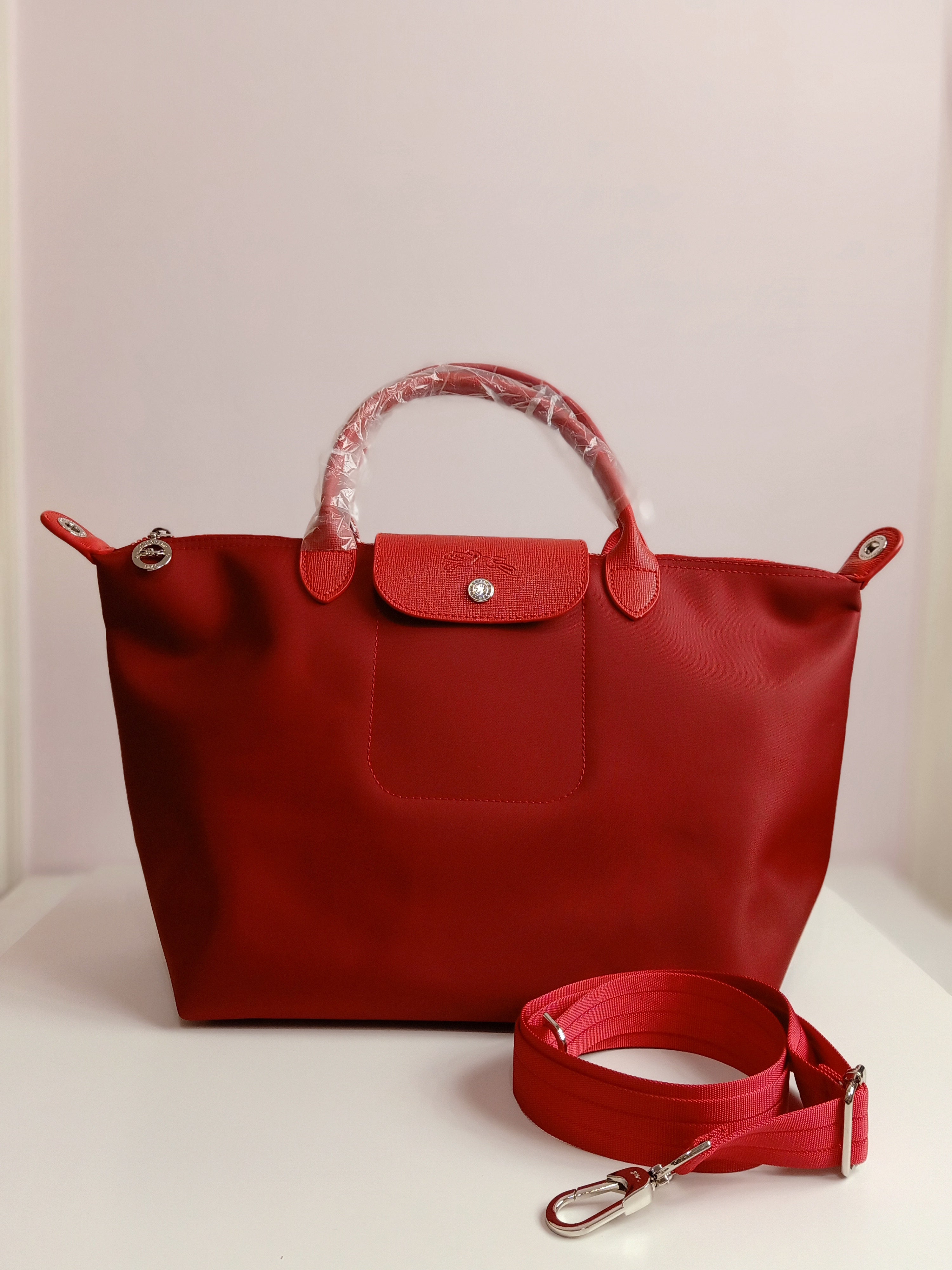 Longchamp large size in red