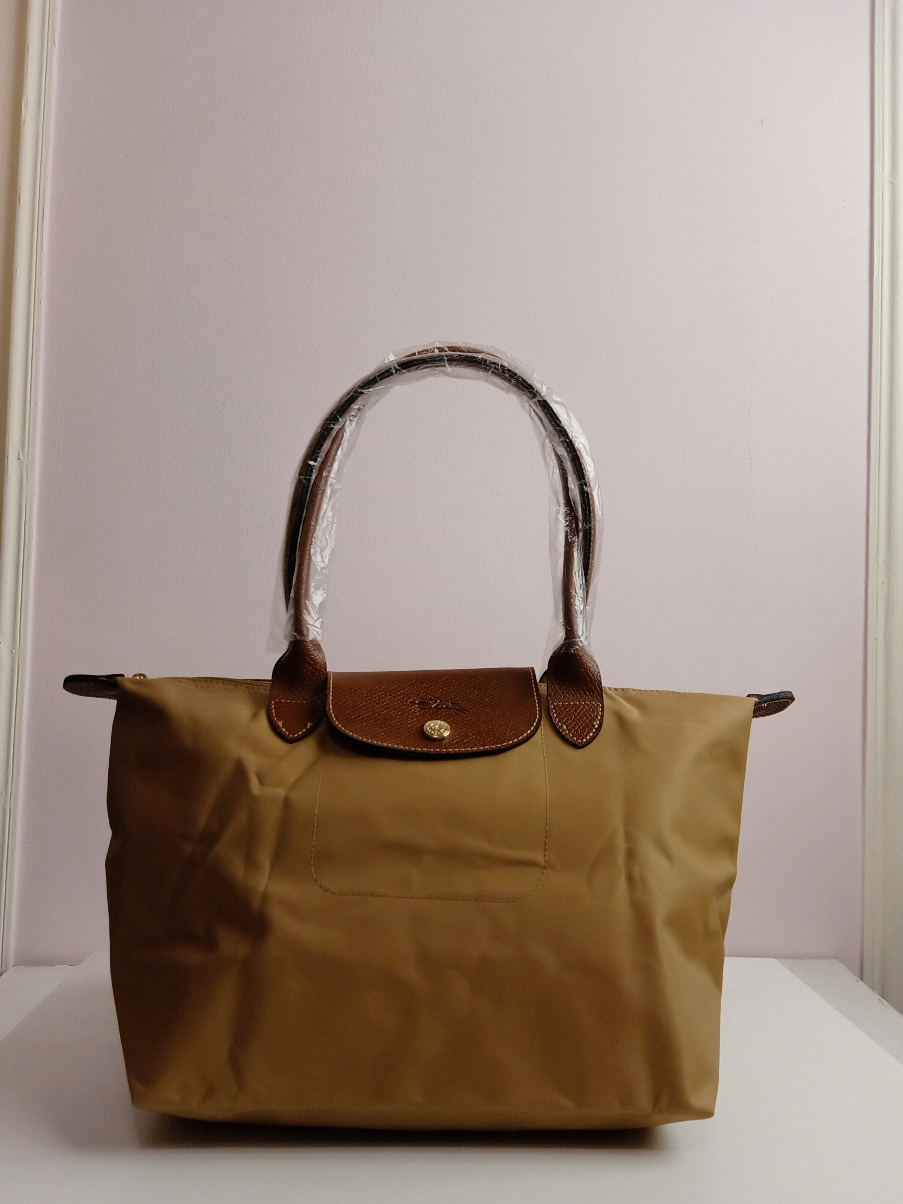 Longchamp large size in camel
