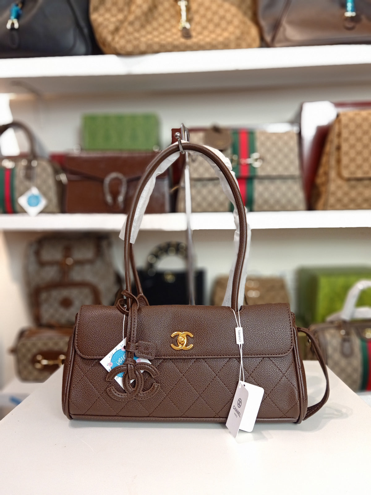 Chanel shoulder bag in brown