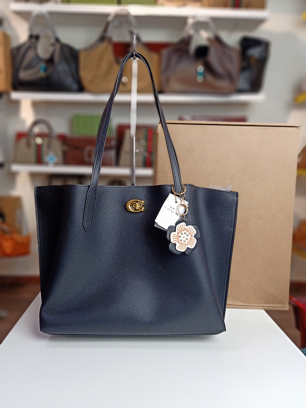 Coach tote bag in black
